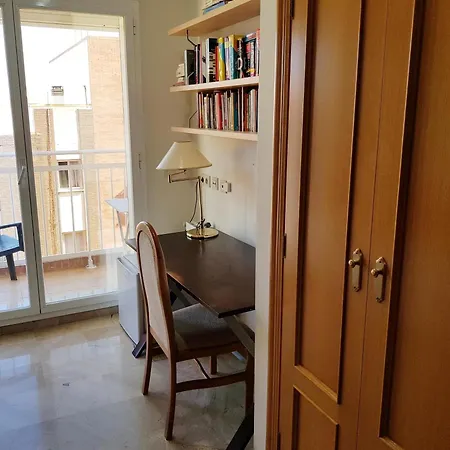 Habitación en casa particular Junto Centro-jardines Del Real Valencia